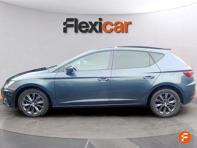 Usado Seat Leon Style 115 CV (84 kW) 2020 Gris / plata Berlina
