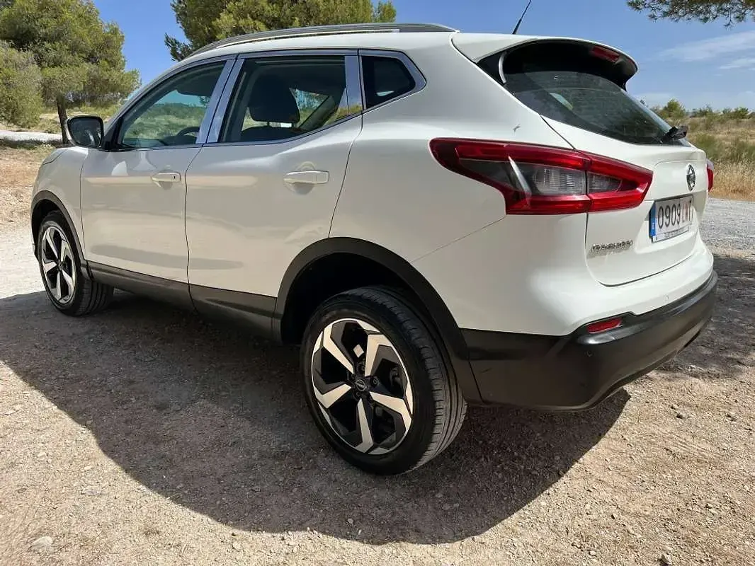 Usado Nissan Qashqai Acenta 150 CV (110 kW) 2021 Blanco SUV