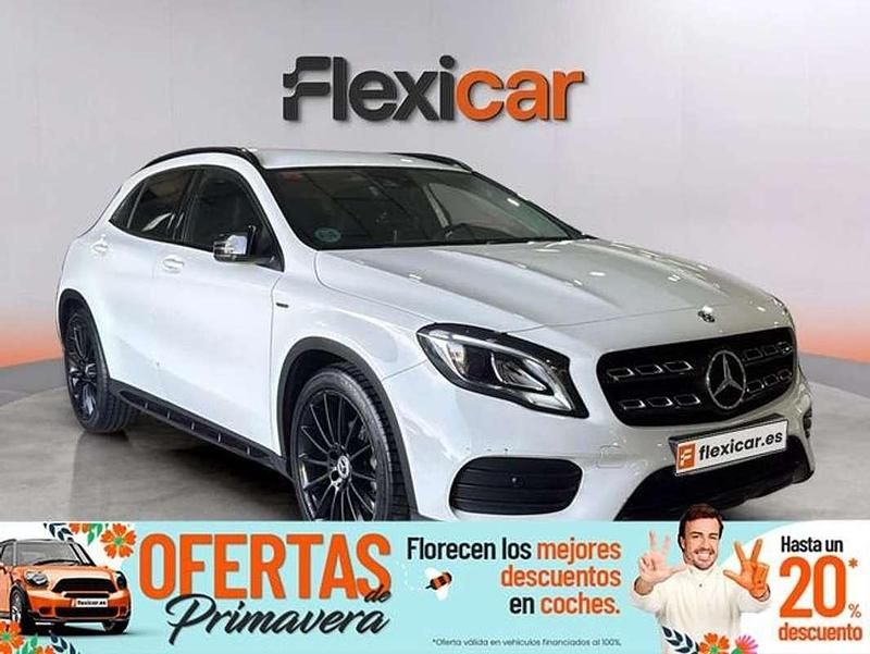 Usado Mercedes GLA200 156 CV (114 kW) 2019 Blanco SUV