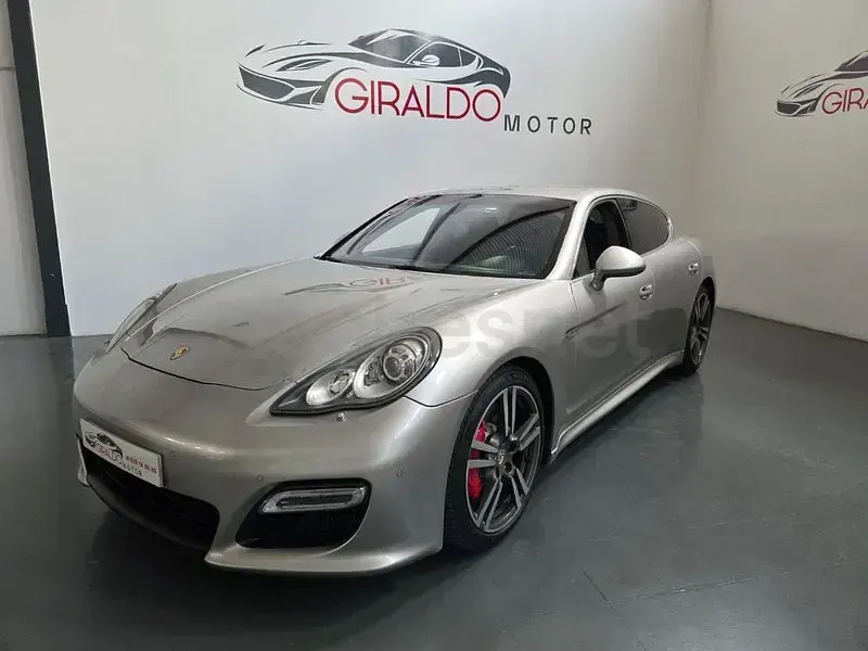 Usado Porsche Panamera Turbo 500 CV (367 kW) 2012 Gris / plata Utilitario