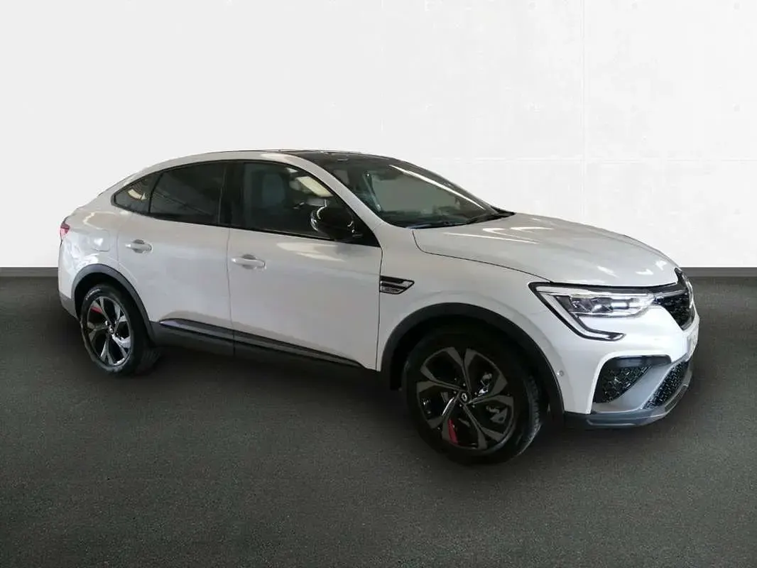 Usado Renault Arkana RS Line 144 CV (105 kW) 2022 Blanco SUV