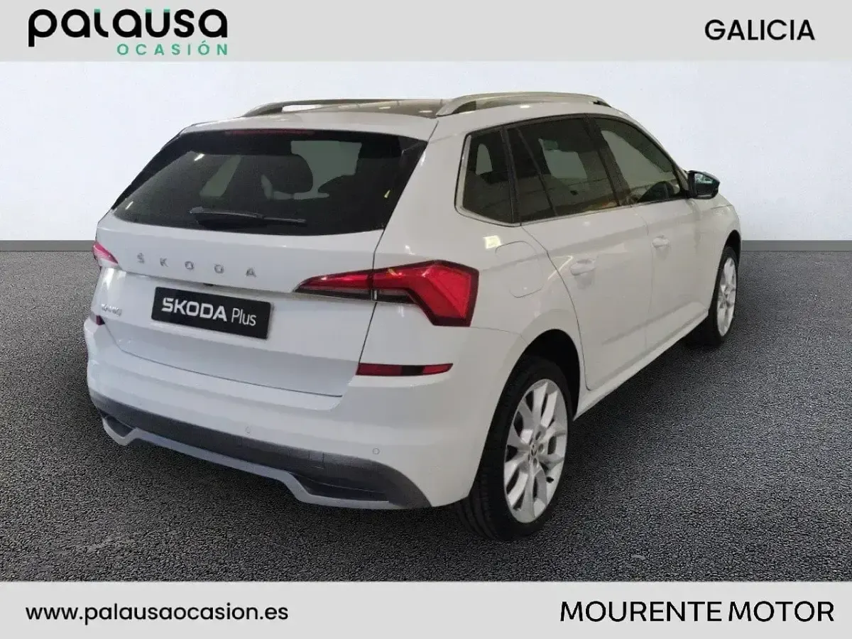 Usado Skoda Kamiq Sport 110 CV (80 kW) 2023 Blanco SUV
