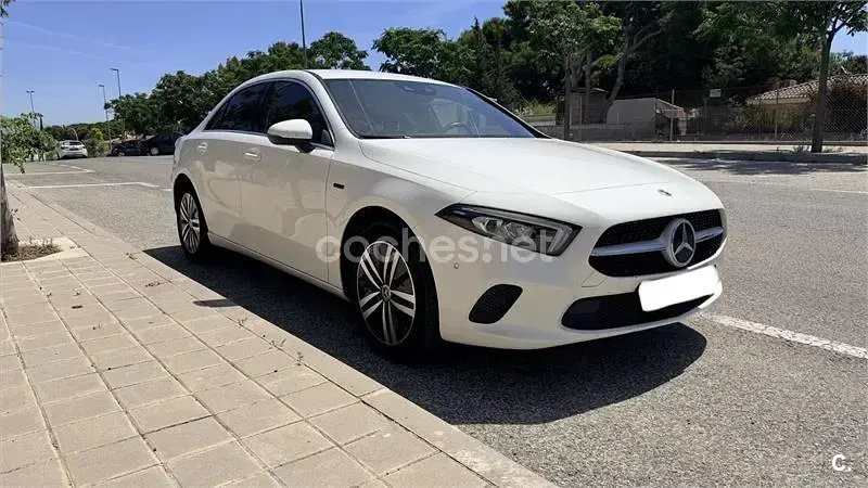 Usado Mercedes A250 218 CV (160 kW) 2021 Blanco Berlina