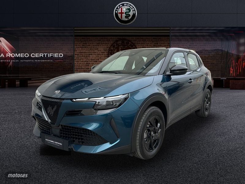 Verde Nuevo 2025 Alfa Romeo Junior SUV | 27.900 € (Buen precio) - Imagen 1/4