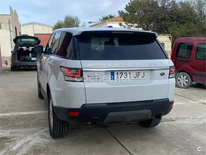 Usado Land Rover Range Rover SE 258 CV (189 kW) 2015 Blanco SUV