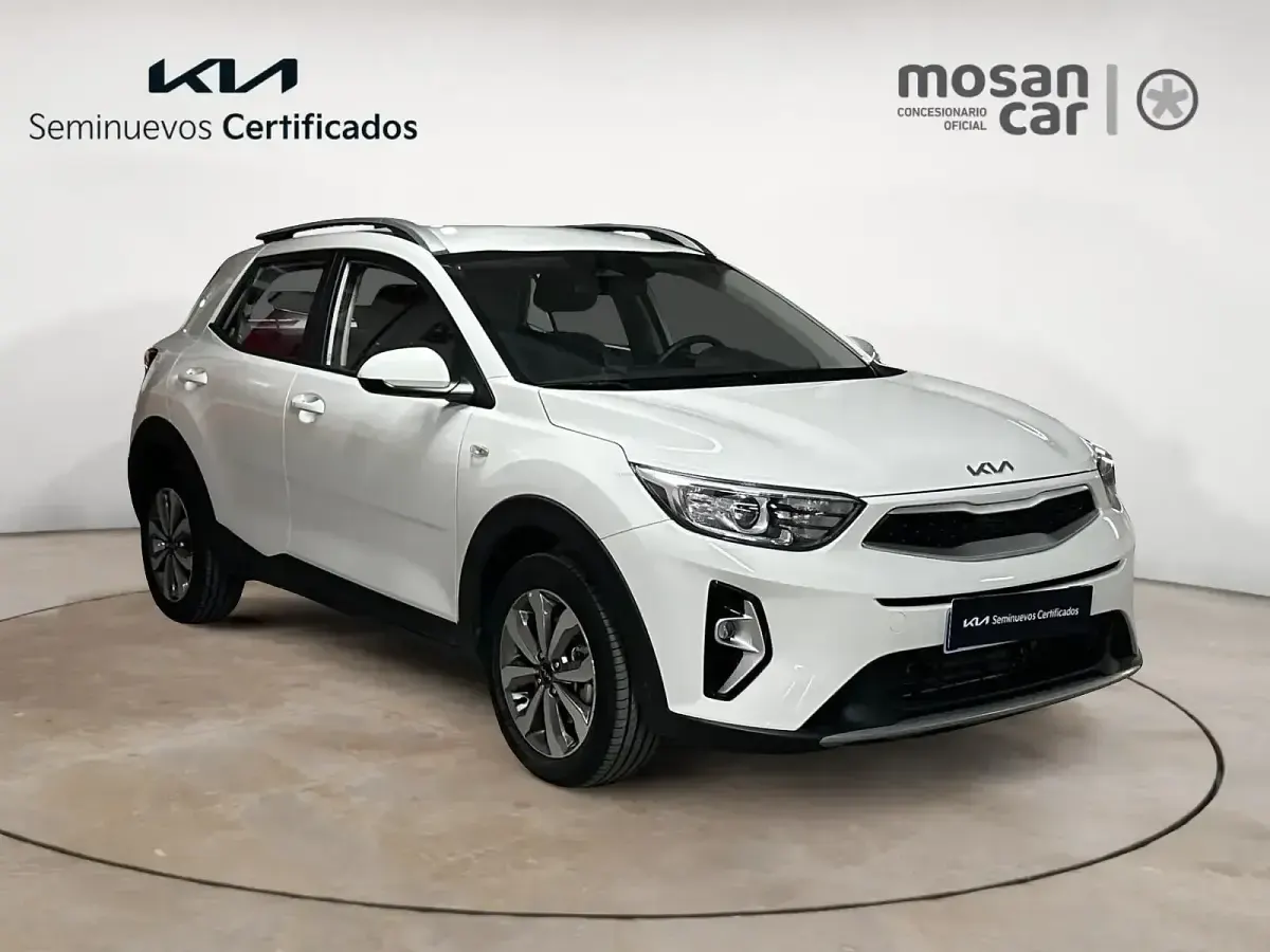 Nuevo Kia Stonic 100 CV (73 kW) 2025 Blanco SUV