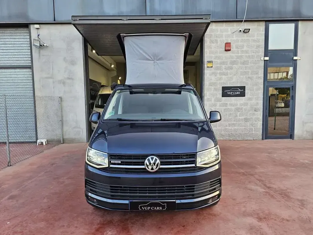 Usado VW California Beach 150 CV (110 kW) 2018 Azul Van