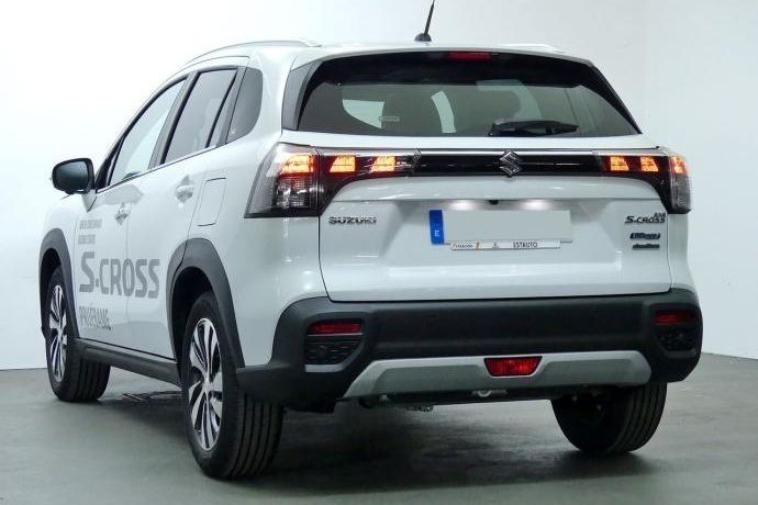 Usado Suzuki SX4 S-Cross 95 CV (69 kW) 2022 SUV