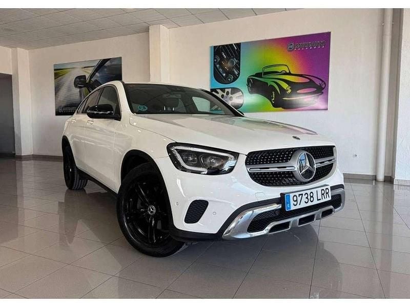 Usado Mercedes GLC220 194 CV (142 kW) 2021 Blanco Coupe