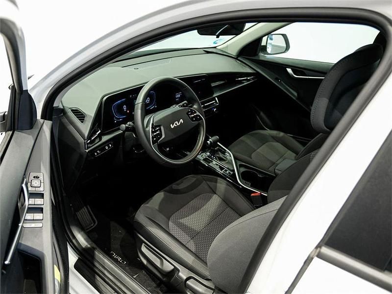 Usado Kia Niro 129 CV (94 kW) 2025 Blanco SUV