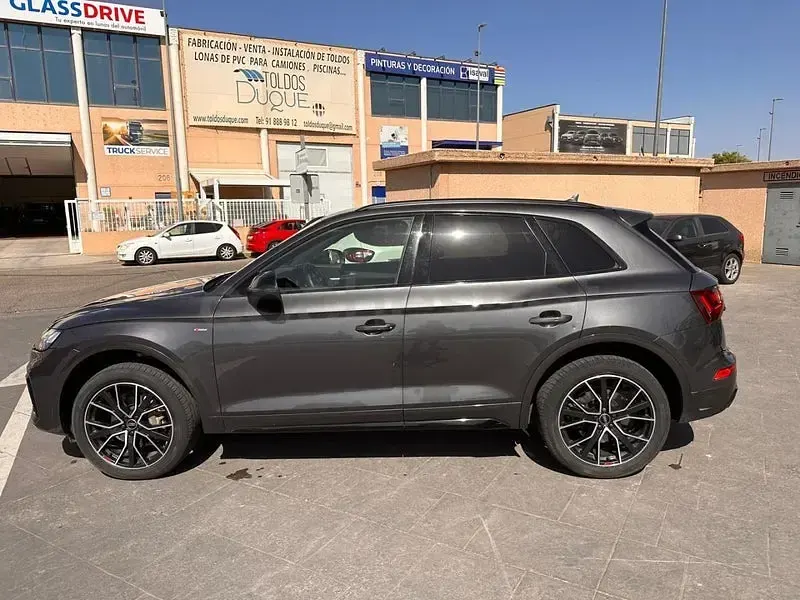 Usado Audi Q5 S-Line 204 CV (150 kW) 2023 Gris / plata SUV