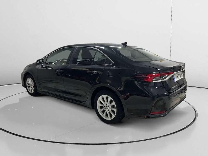 Usado Toyota Corolla 126 CV (92 kW) 2023 Negro Utilitario