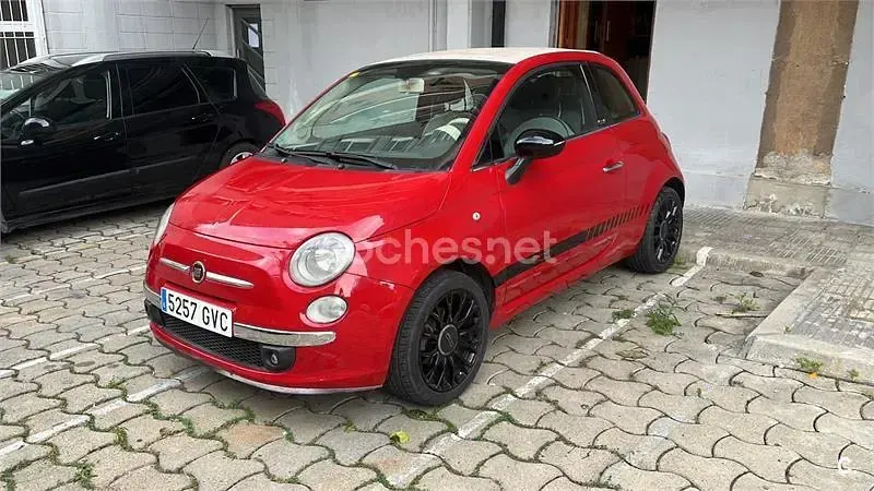 Usado Fiat 500C Lounge 100 CV (73 kW) 2010 Rojo Descapotable