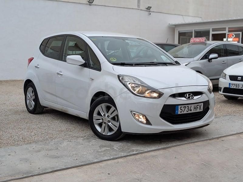 Usado Hyundai ix20 GLS 90 CV (66 kW) 2011 Blanco Utilitario