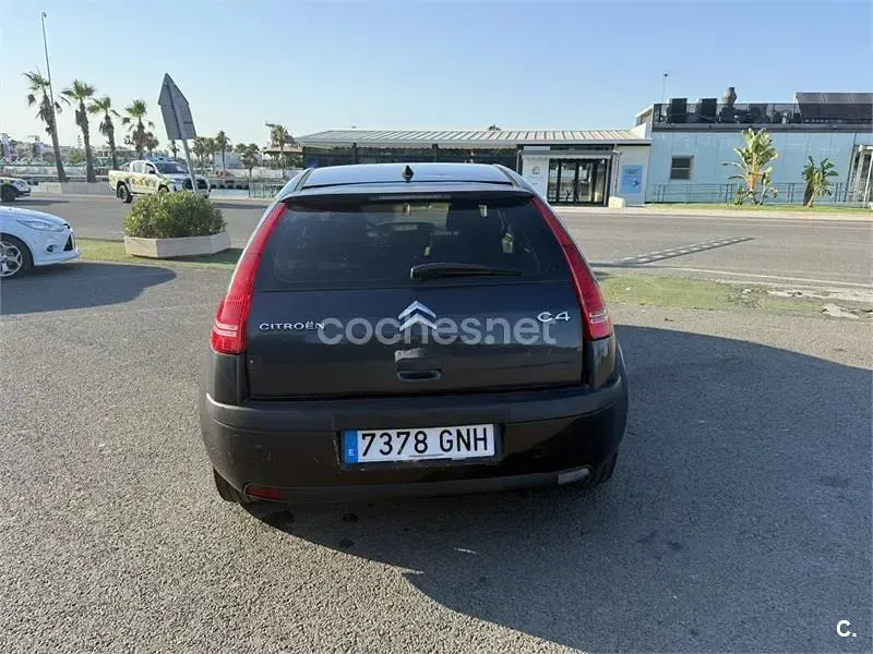 Usado Citroën C4 90 CV (66 kW) 2009 Azul Berlina