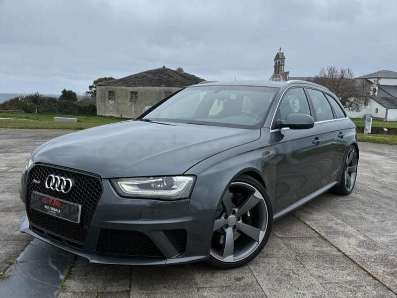 Usado Audi RS4 Advanced 450 CV (330 kW) 2013 Gris / plata Familiar