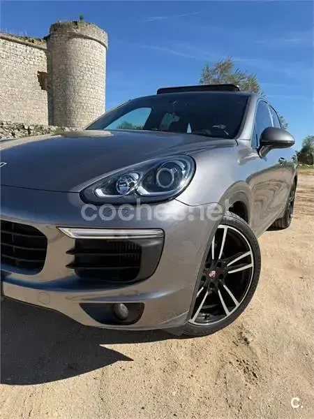 Usado Porsche Cayenne 262 CV (192 kW) 2015 Gris / plata SUV