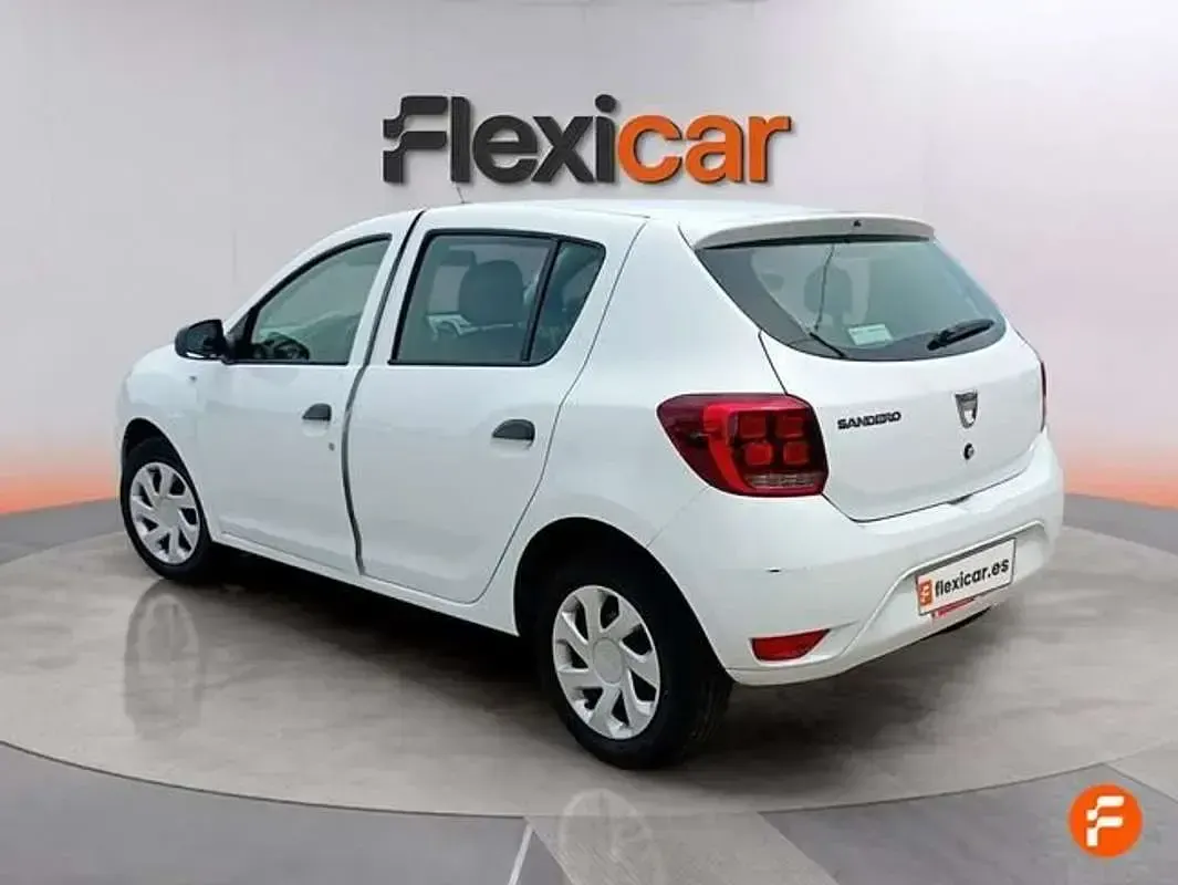 Usado Dacia Sandero Essentiel 101 HP (74 kW) 2020 Branco Citadino