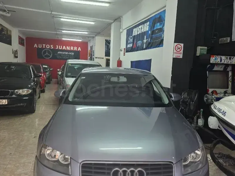 Usado Audi A3 Ambition 140 CV (102 kW) 2003 Gris / plata Utilitario