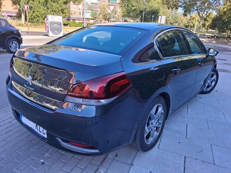 Usado Peugeot 508 Allure 120 CV (88 kW) 2018 Negro Berlina