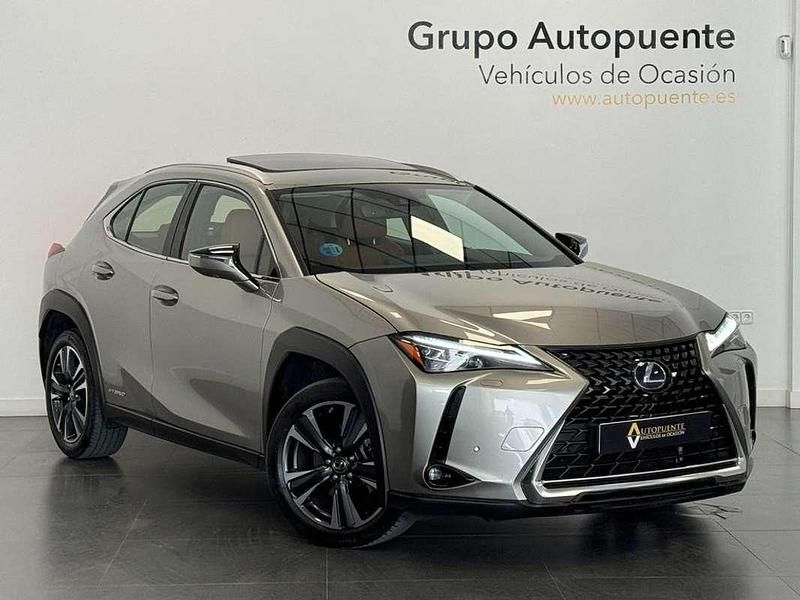 Gris Usado 2021 Lexus UX SUV | 28.390 € - Imagen 1/4