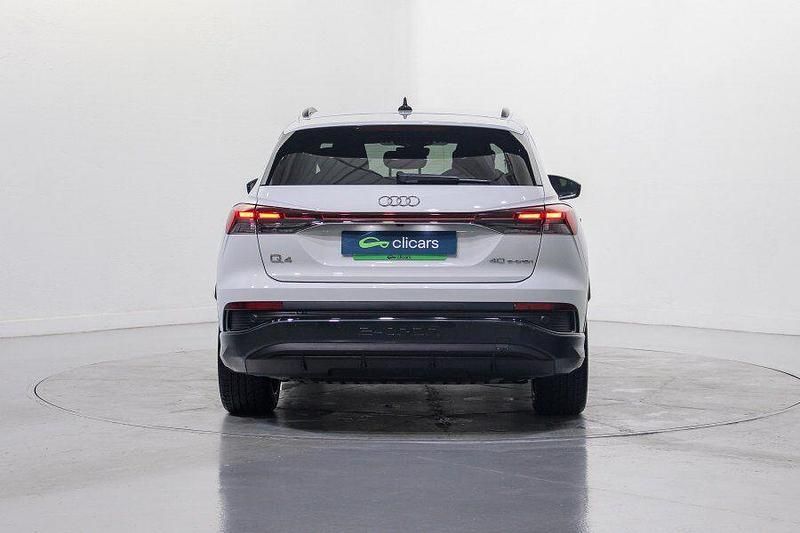 Usado Audi Q4 e-tron S-Line 150 kW (204 CV) 2023 Blanco SUV