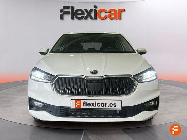 Usado Skoda Fabia Selection 95 CV (69 kW) 2024 Blanco Berlina