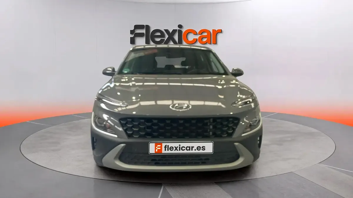 Usado Hyundai Kona 120 CV (88 kW) 2022 Gris SUV