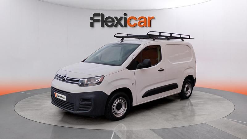 Usado Citroën Berlingo Feel 102 CV (75 kW) 2021 Blanco Monovolumen