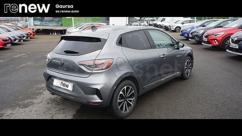Usado Renault Clio V Techno 90 CV (66 kW) 2023 Gris / plata Berlina
