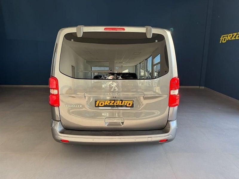 Usado Peugeot Traveller Allure 150 CV (110 kW) 2017 Gris / plata Monovolumen