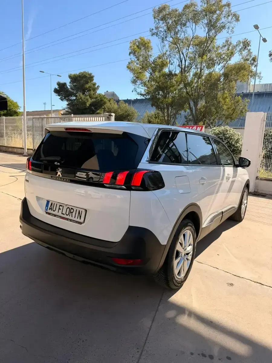 Occasion Peugeot 5008 Active 131 PK (96 kW) 2020 Wit SUV