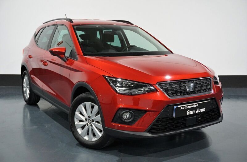 Usado Seat Arona Style 115 CV (84 kW) 2019 Rojo SUV