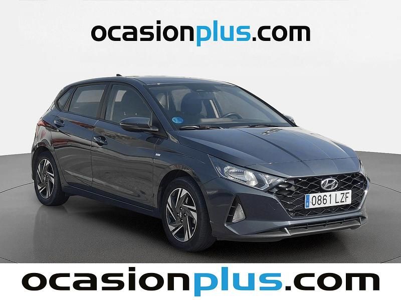 Usado Hyundai i20 100 CV (73 kW) 2022 Gris Utilitario