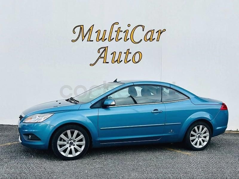 Usado Ford Focus Cabriolet Trend 136 CV (100 kW) 2009 Azul Descapotable