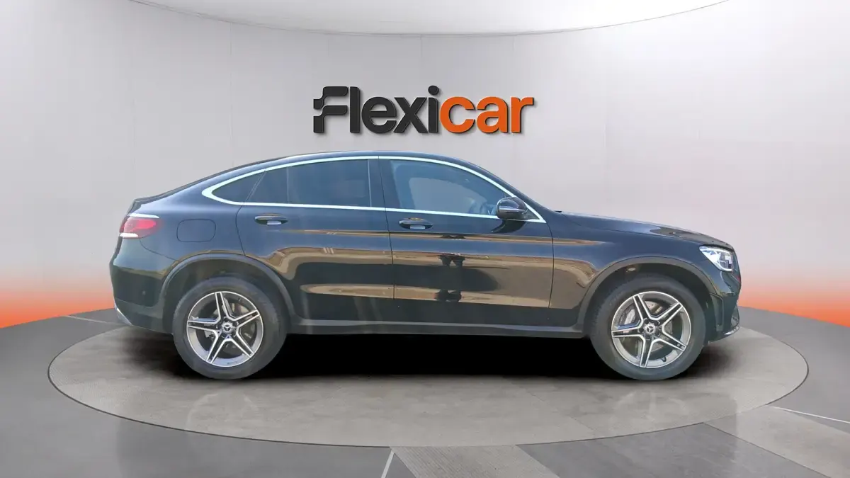 Usado Mercedes GLC300de 306 CV (225 kW) 2021 Negro Coupe