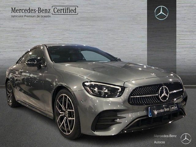 Usado Mercedes E220 AMG line 194 CV (142 kW) 2023 Gris selenita