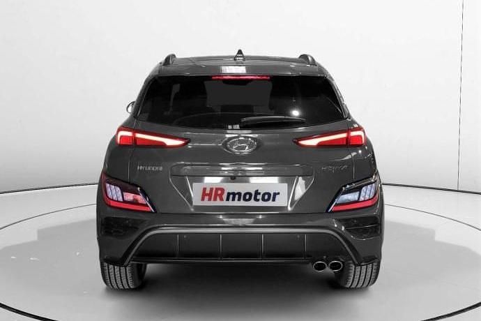 Usado Hyundai Kona N Line 121 CV (88 kW) 2023 Negro SUV