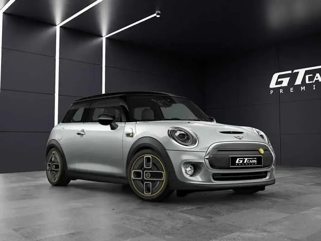 Usado Mini Cooper SE 135 kW (184 CV) 2020 Gris Utilitario