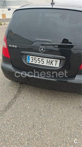 Usado Mercedes A160 Elegance 95 CV (69 kW) 2012 Negro Monovolumen
