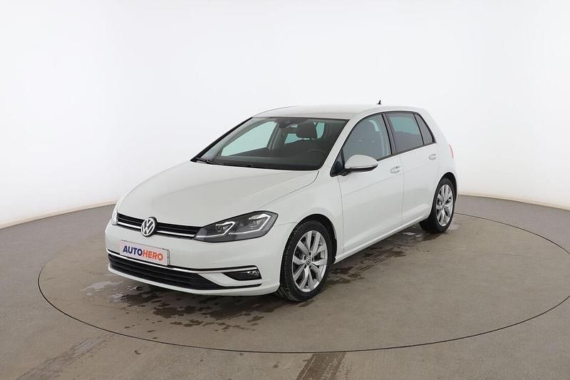 Usado VW Golf VII Sport 115 CV (84 kW) 2017 Blanco Utilitario