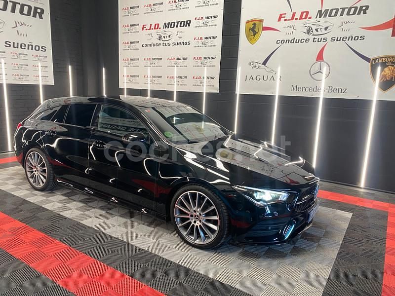 Negro Usado 2022 Mercedes CLA200 Shooting Brake Familiar | 28.990 € (Precio justo) - Imagen 1/4