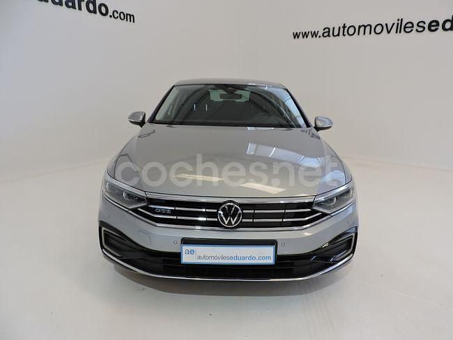 Usado VW Passat GTE 218 CV (160 kW) 2021 Gris / plata Berlina