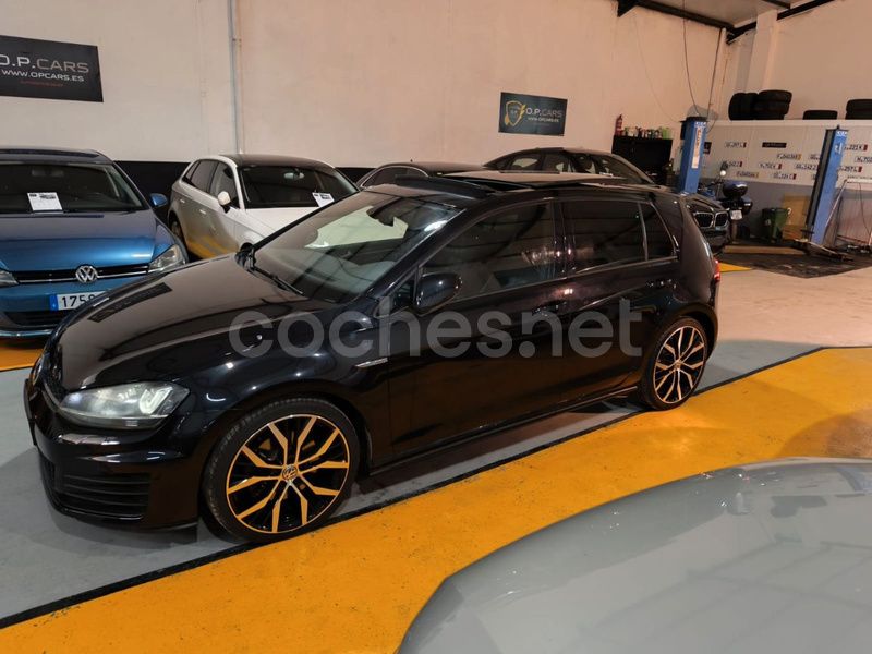 Negro Usado 2015 VW Golf VII GTD Berlina | 15.900 € (Precio justo) - Imagen 1/4