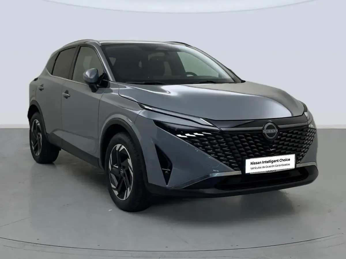 Usado Nissan Qashqai N-Connecta 140 CV (102 kW) 2024 Gris SUV