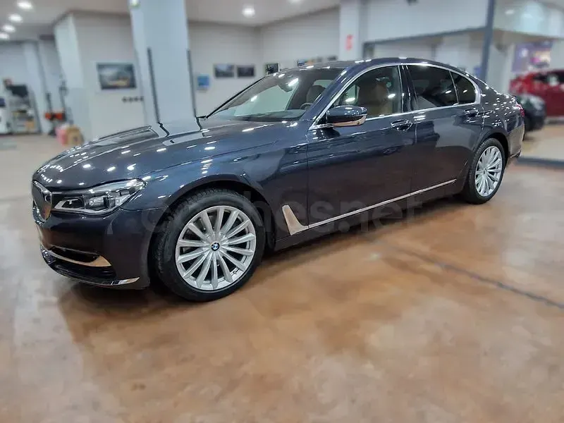 Occasion BMW 730 Comfort Edition 265 ch (194 kW) 2016 Bleue Berline