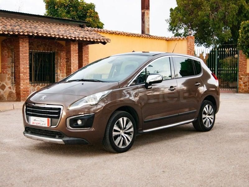 Usado Peugeot 3008 Active 115 CV (84 kW) 2014 Marrón Familiar
