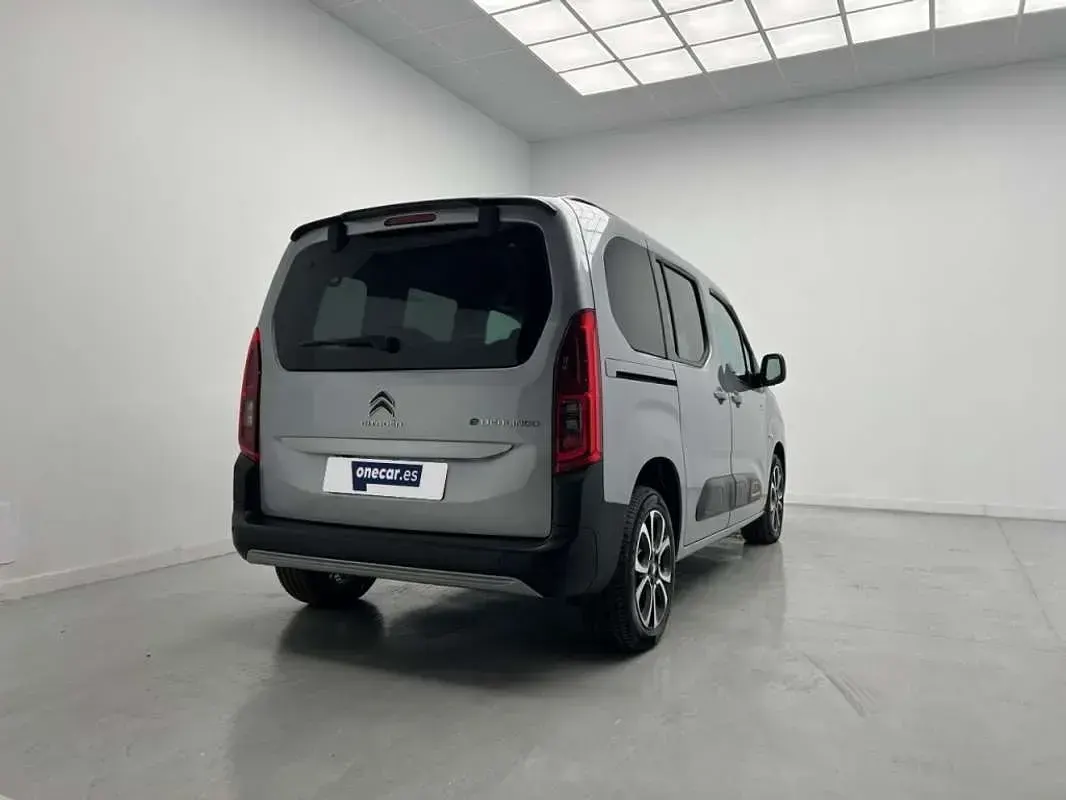 Nuevo Citroën Berlingo Shine 100 kW (136 CV) 2025 Gris magnetico Monovolumen