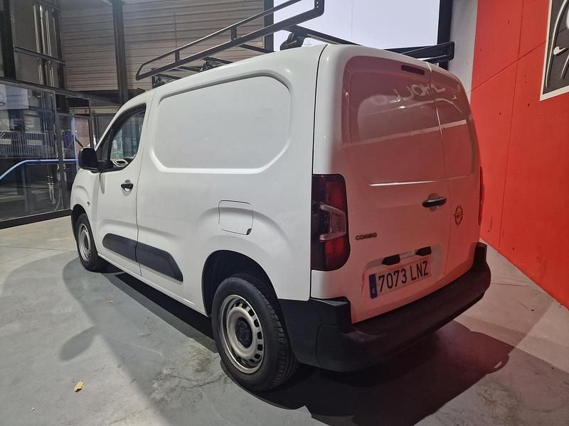 Usado Opel Combo 102 CV (75 kW) 2021 Blanco Monovolumen