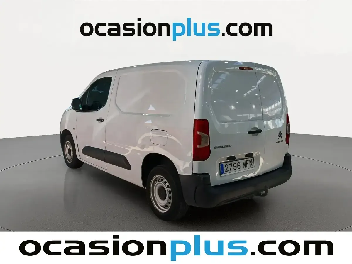 Käytetty Citroën Berlingo PureTech 110 HP (80 kW) 2023 Valkoinen Tila-auto